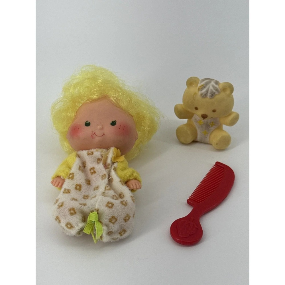 1982 Kenner Strawberry Shortcake Butter Cookie Doll Jelly Bear Comb Unbranded